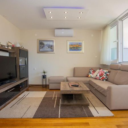 Mia Leona Apartment Split Exterior photo